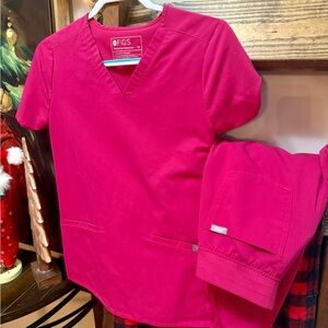 Figs Vivid Pink Scrub Ensemble